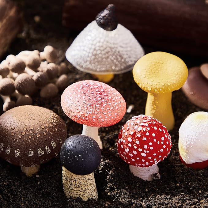 Deekin 12 Pcs Figure Mini Miniatures Figurines Mini Realistic Decor Themed Party Gifts for Diorama Projects Birthday Gift Learning (Mushroom)