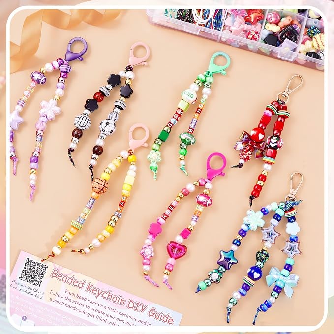TOHONGADON 883 PCS Bead Keychain Making Kit, Colorful Bead Keychain Kits, DIY Bag Charm Kit, with Video Manual Gift Bags, Perfect for Gifts Party Festival Family Activity