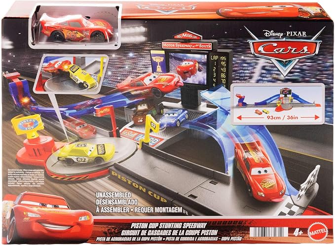 Mattel Disney Pixar Cars Playset & Toy Car, Tongue-Out Lightning McQueen & Crushed Car, Piston Cup Stunting Speedway Track Set Includes