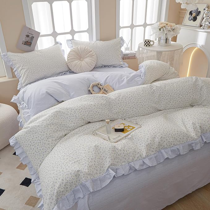 LifeTB Blue Floral Comforter Set Queen Romantic Ruffle Comforter Set Coquette Bedding Comforter for Girls Women Comfy Fluffy Boho Cottagecore Bedding Blue Flowers Comforter Set with 2 Pillowcases