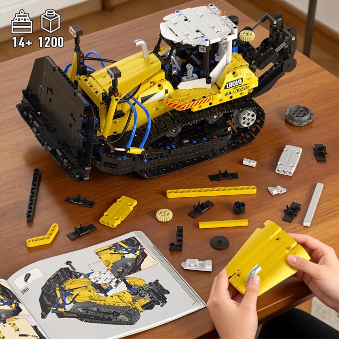 Mould King 19019 Technik Construction Bulldozer Kit with Pneumatic Cylinders, 1200-Piece Engineering Vehicle Model, Creative Building Set for Adult Collectors