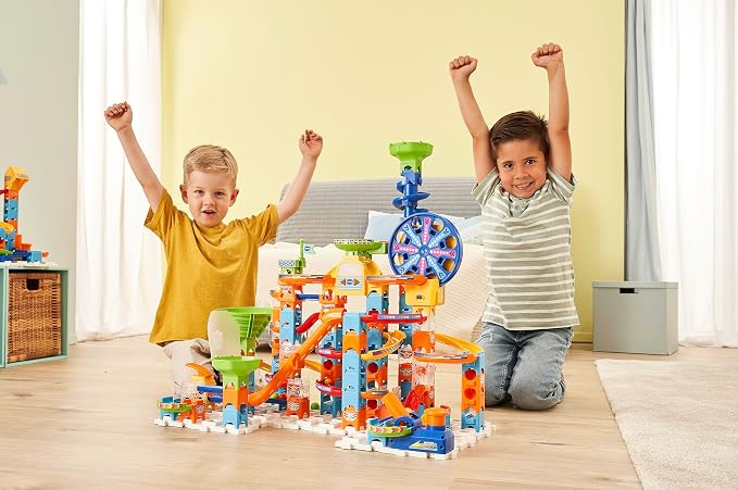 VTech Marble Rush Adventure Set, Construction Toys for Kids with 10 Marbles and 128 Building Pieces, Electronic Track Set for Boys and Girls, Colour-Coded Building Toy with Music and Sound, 4 Years +