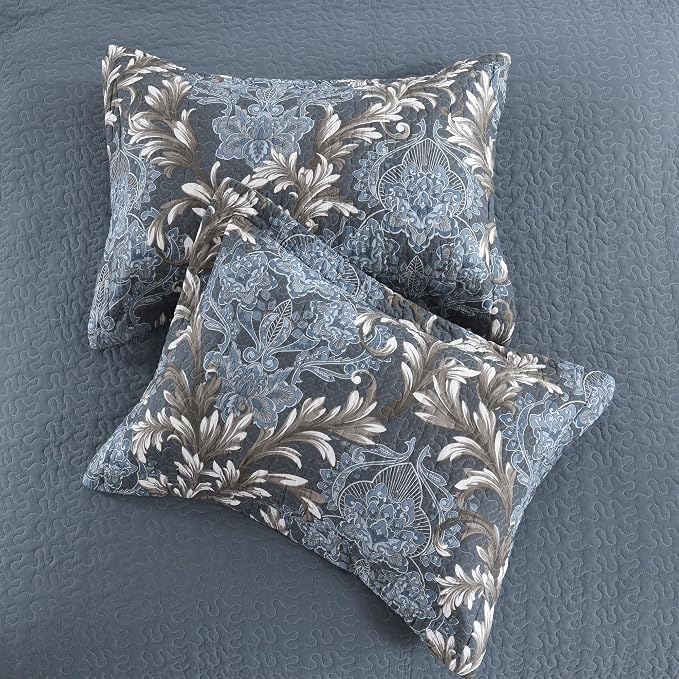 100% Cotton Classic Damask Reversible King Size Quilt Set, Blue & White | Traditional Elegant, Floral Pattern, King Quilt with Shams, Lightweight, Scrollwork, 3 Piece Bedspread, All Season, 106"x98"