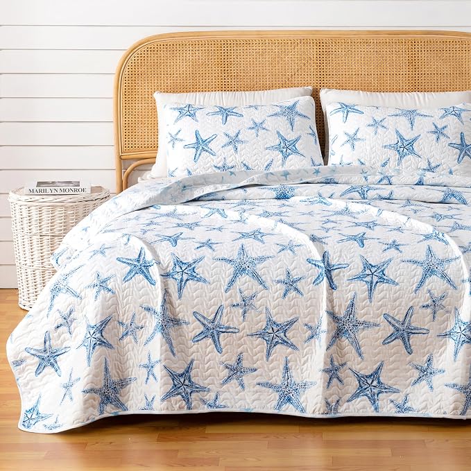 Great Bay Home Coastal Quilt Set - 3-Piece Full/Queen Size Nautical Bedding Set - Lightweight, All-Season, Reversible Starfish Bedspread (Blue)