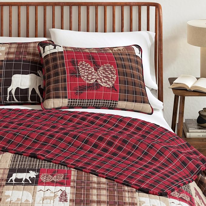 Great Bay Home Lodge Quilt Set - 3-Piece Full/Queen Size Rustic Bedding Set - Lightweight, All-Season, Reversible Bedspread (Hemlock Red/Brown)