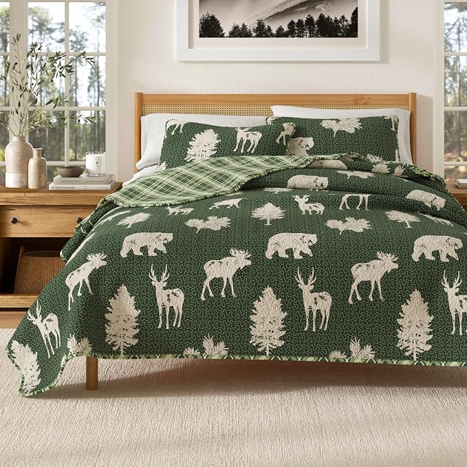 Great Bay Home Lodge Bedspread Full/Queen Size Quilt with 2 Shams. Cabin 3-Piece Reversible All Season Quilt Set. Rustic Quilt Coverlet Bed Set. Rio Ridge Collection (Forest Green)