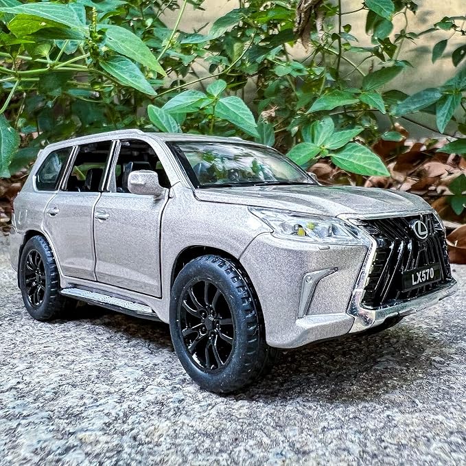 BDTCTK 1/32 Compatible for Lexus LX570 Off-Road in Luxury SUV Model Car, Zinc Alloy Pull Back Toy car with Sound and Light for Kids Boy Girl Gift(Silver)
