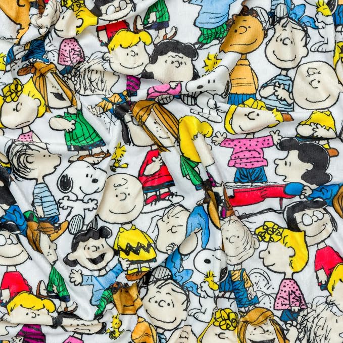 Silver Buffalo Peanuts Featuring Snoopy, Charlie Brown, Lucy, Linus, Sally, Woodstock 45" x 60" Fleece Throw, Soft and Cozy Blanket, 185 GSM