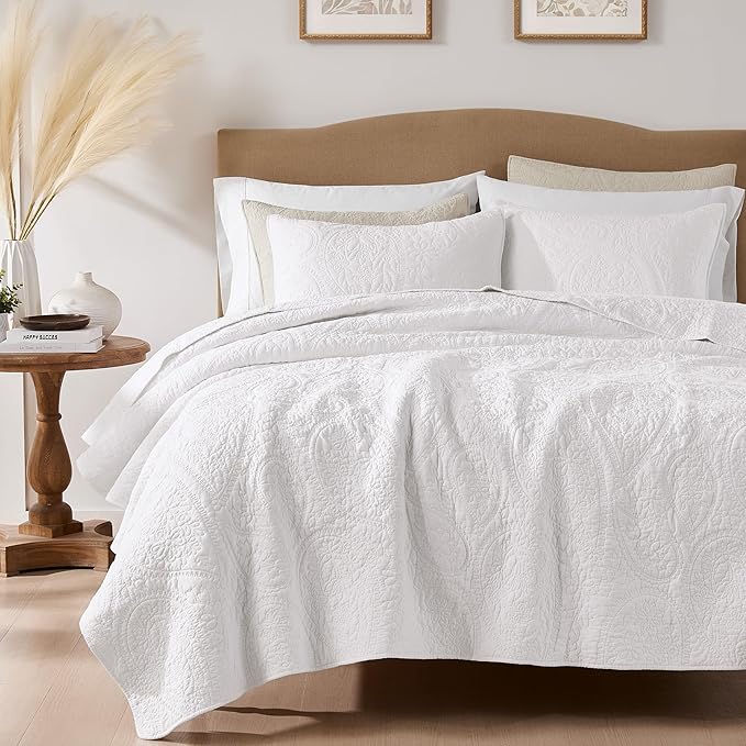 palassio White Paisley 100% Cotton Quilt King Size Bedding Sets with 2 Pillow Shams, Boho Floral Lightweight Farmhouse Country Vintage Soft Bedspread Shabby Chic Coverlet for All Season, 3 Pieces