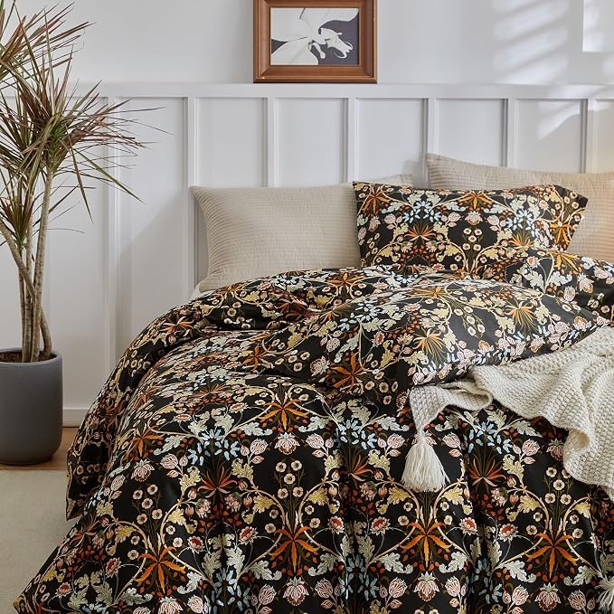 LifeTB Queen Comforter Set Vintage Paisley Floral Comforter Set with Flowers Leaves Pattern Fluffy Soft Vibrant Bohemian Floral Bedding Set Cottagecore Botanical Flowers Comforter with 2 Pillow Shams