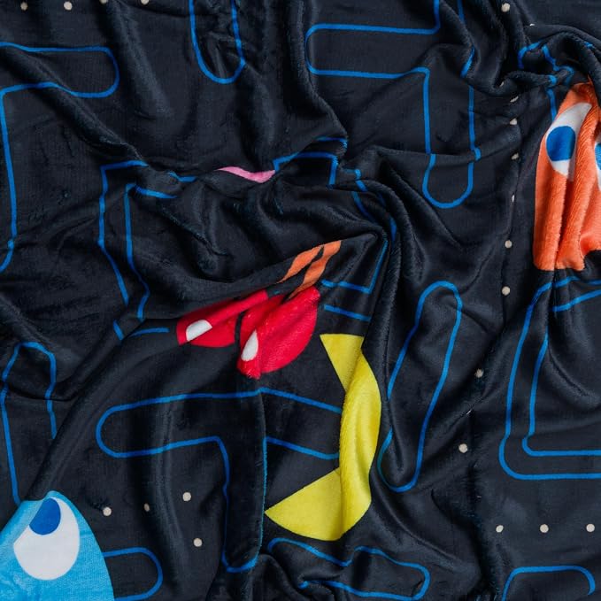 Silver Buffalo Pacman 45" x 60" Fleece Throw, Soft and Cozy Blanket, 185 GSM