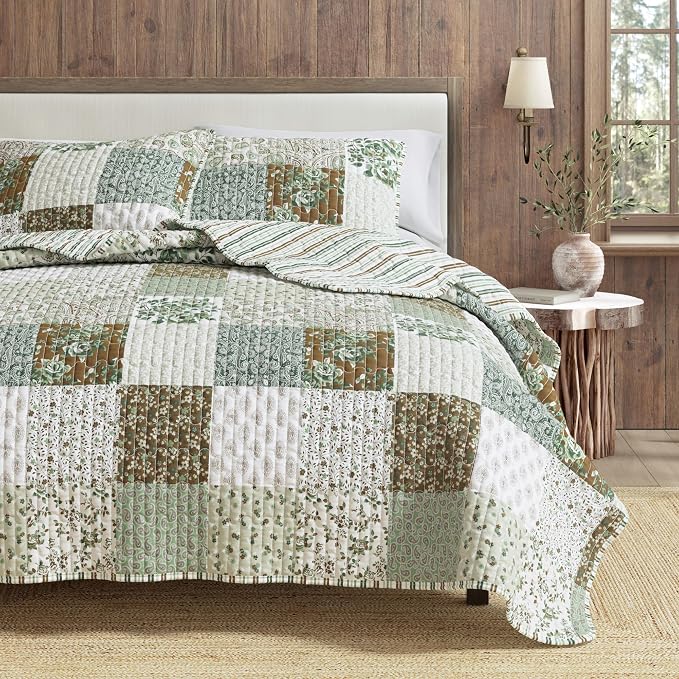 Great Bay Home Lodge Quilt Set - 2-Piece Twin/Twin XL Size Rustic Bedding Set - Lightweight, All-Season, Reversible Bedspread (Floral Grid - Brown)
