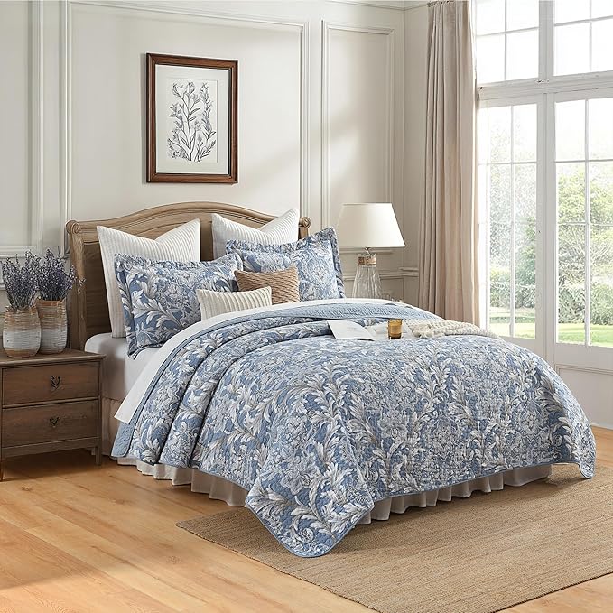King Size Quilt Set - Dusty Blue and Gray Quilt Set King, 100% Cotton Floral Bedspread Set 3 Piece, Classic Damask Bedspread, Reversible Lightweight Quilt Bedding Set