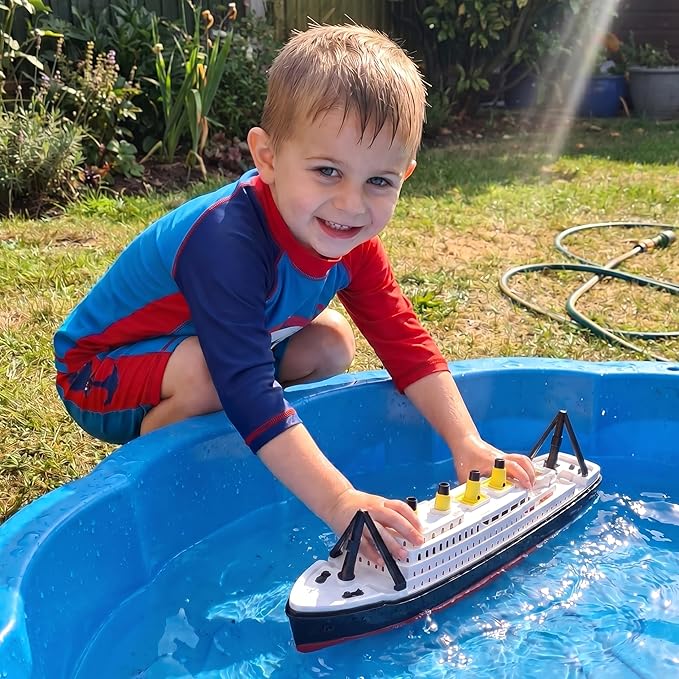 Toyland® 41cm (16") Titanic Replica Toy Boat - Kids Floating Water Toy - Pool & Bathtime Toys - 3 Years+