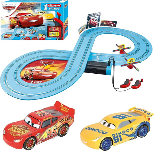 Carrera First Disney Cars Slot Car Race Track Set – Lightning McQueen | Battery-powered slot car track, Lightning McQueen toy for kids 3+, includes McQueen & Cruz, beginner-friendly, easy setup