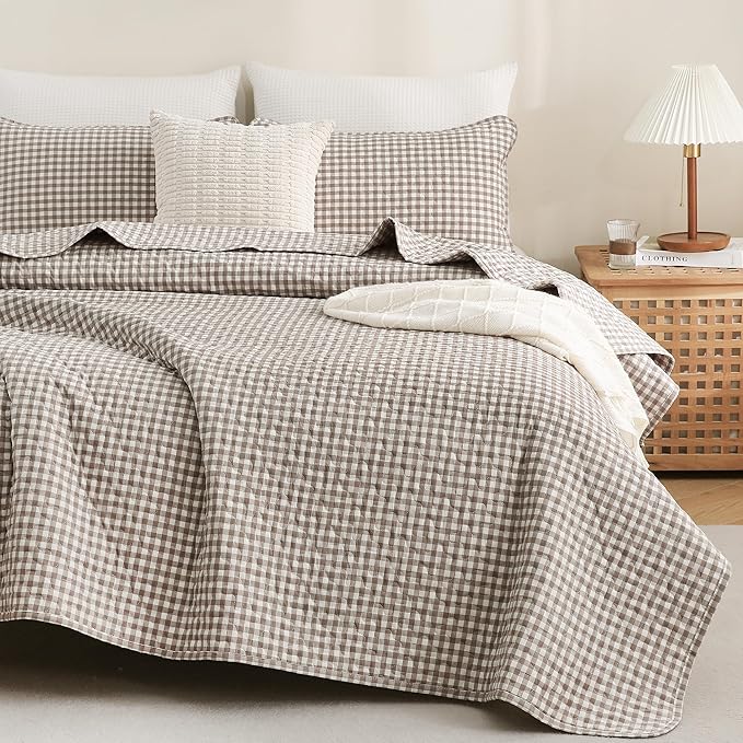 TOCOMOA Tan Gingham Quilt Bedding Set 100% Washed Cotton Bedspread Coverlet Like Linen Feel Soft Comfy Breathable 3 Piece Brown Plaid Checkered Lightweight Comforter Set for All Season, King 106"x96"