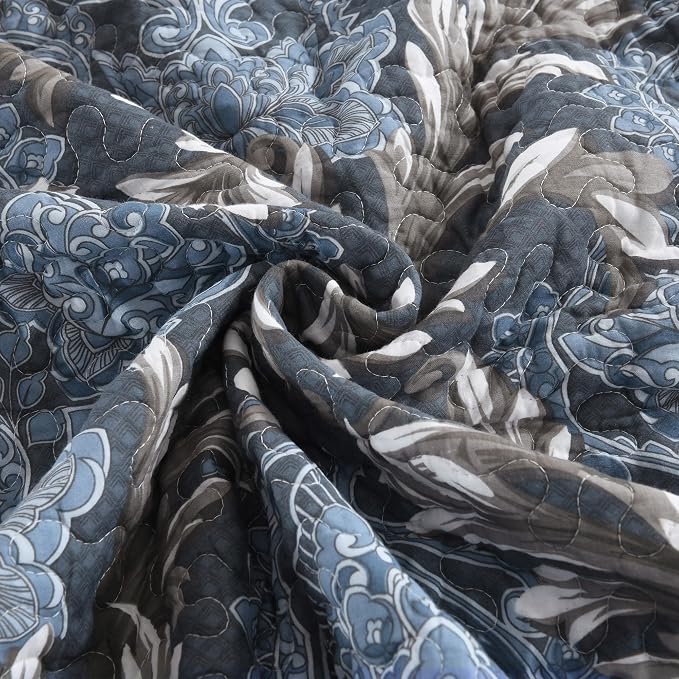 100% Cotton Classic Damask Reversible King Size Quilt Set, Blue & White | Traditional Elegant, Floral Pattern, King Quilt with Shams, Lightweight, Scrollwork, 3 Piece Bedspread, All Season, 106"x98"