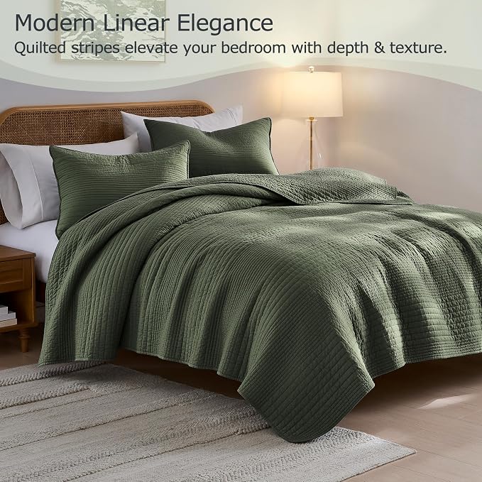 palassio Striped Olive Green 100% Cotton Quilt Queen Size Bedding Sets, Lightweight Crinkly Channel Pick Stitch Textured Bedspread Soft Shabby Chic Farmhouse Country Coverlet for All Season, 2 Shams